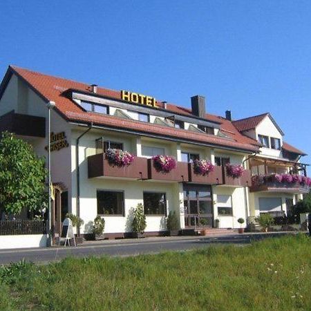 Kaiser'S Weinland Hotel Хамелбург Екстериор снимка